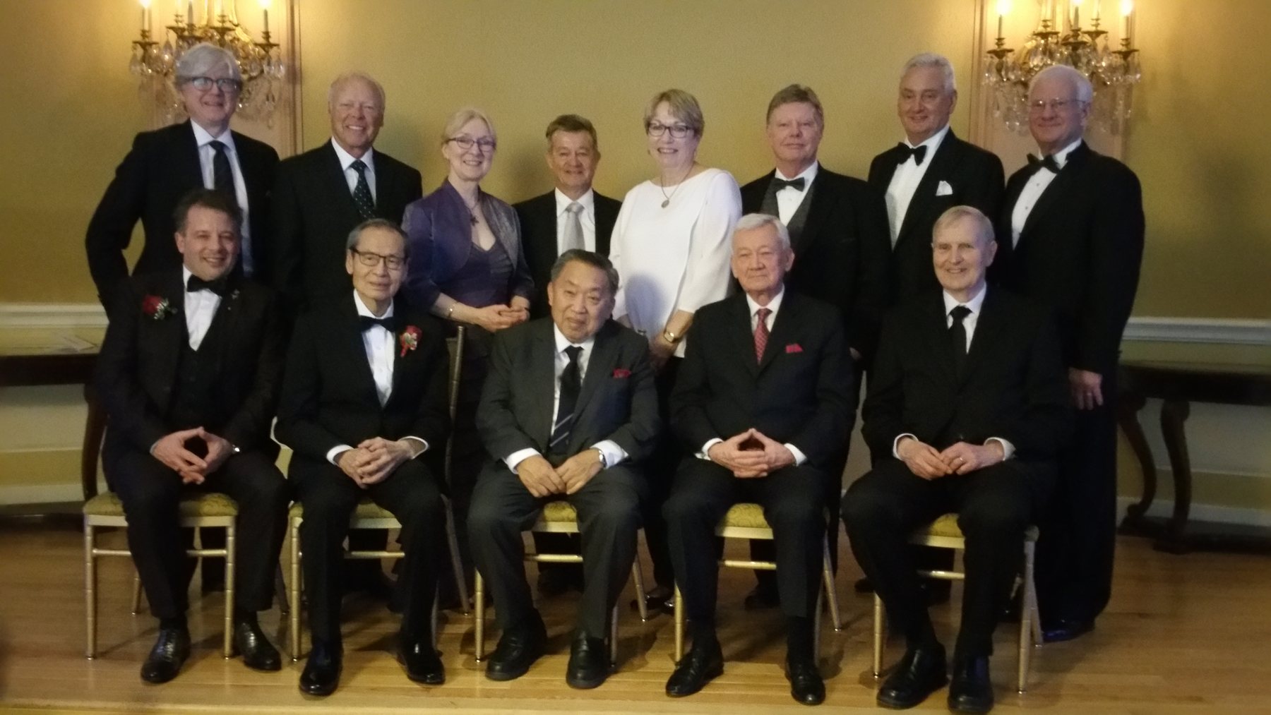 Dr. Steven Aung with other award recipients
