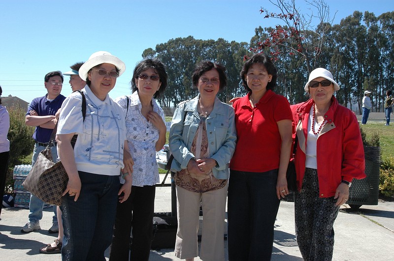 Alumni at the picnic