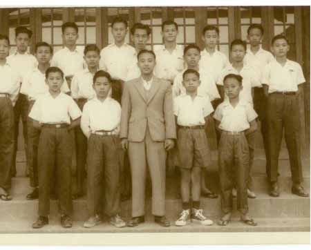 Junior high class with Mr. S.M. Ting