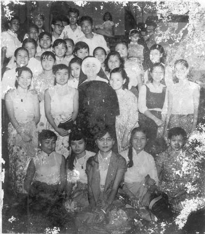 Students greeting Mother Dorothy