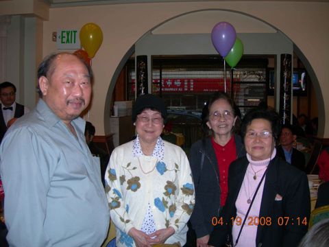 Sayama with alumni